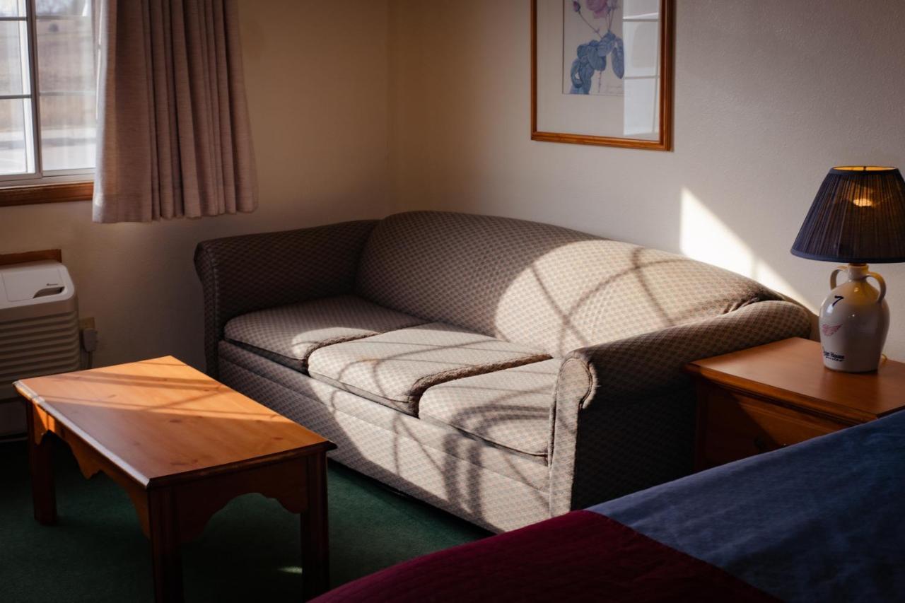 Cozy House Inn & Suites By Marifah Williamsburg エクステリア 写真