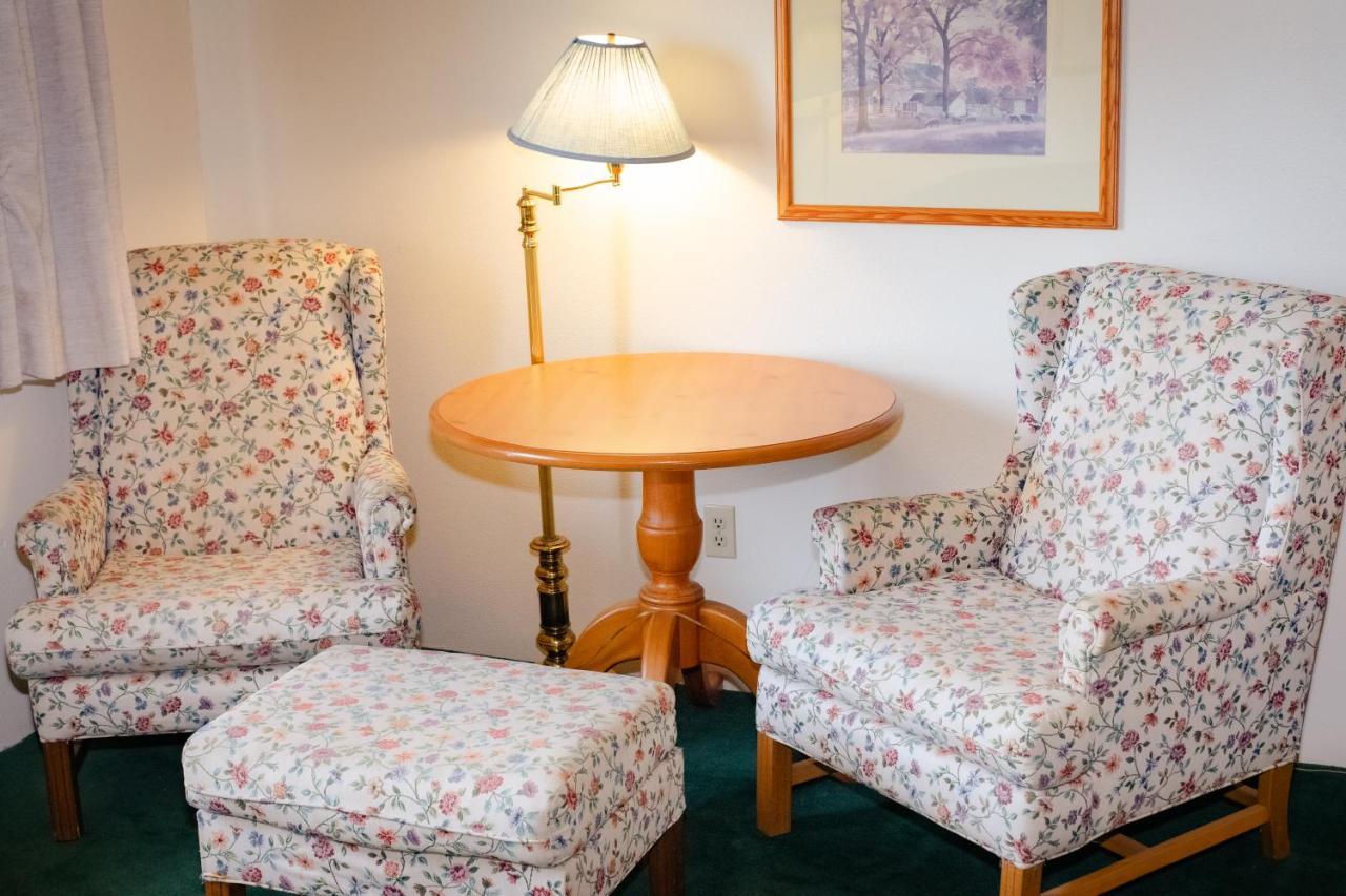 Cozy House Inn & Suites By Marifah Williamsburg エクステリア 写真