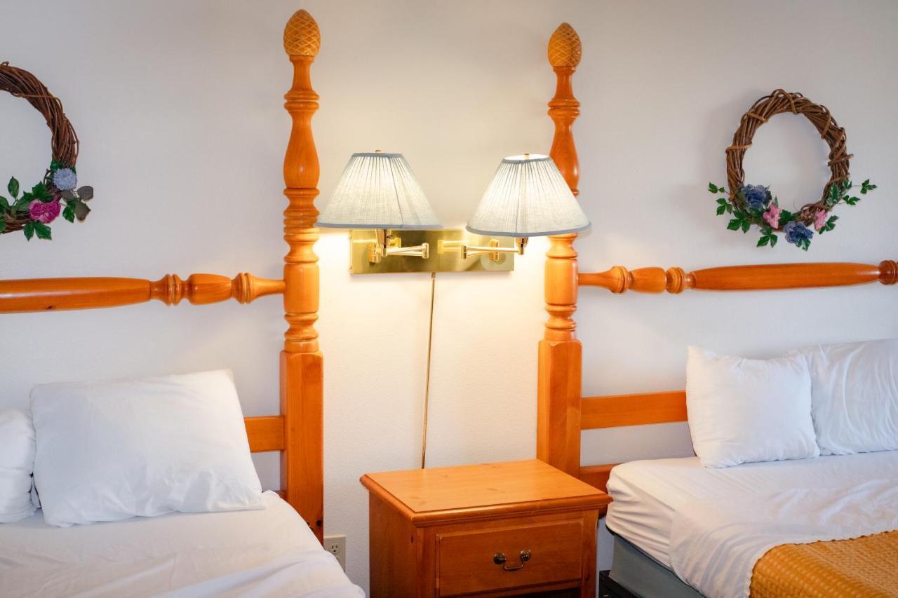 Cozy House Inn & Suites By Marifah Williamsburg エクステリア 写真