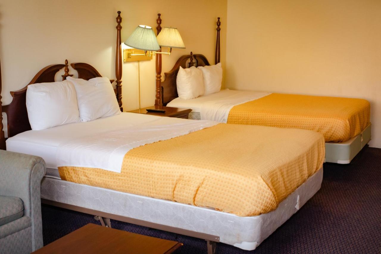 Cozy House Inn & Suites By Marifah Williamsburg エクステリア 写真