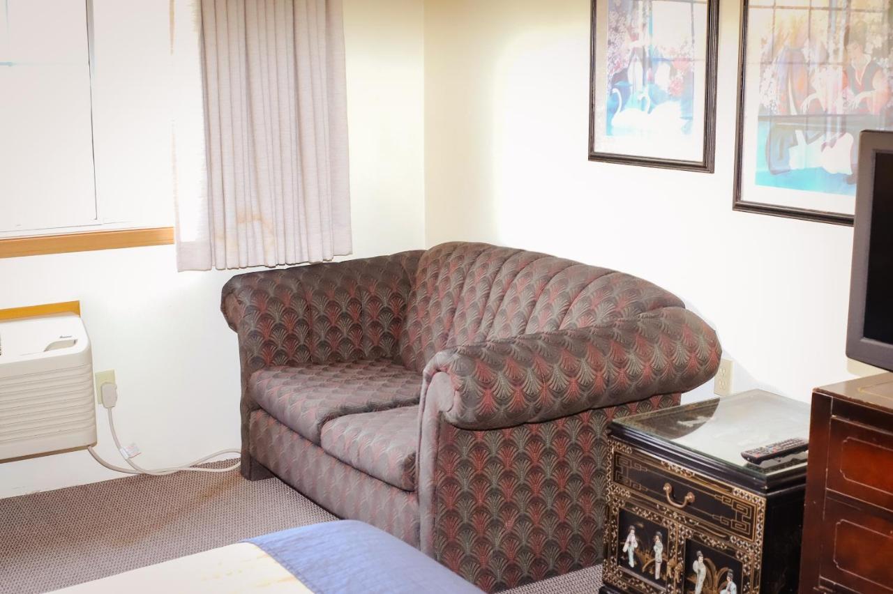 Cozy House Inn & Suites By Marifah Williamsburg エクステリア 写真