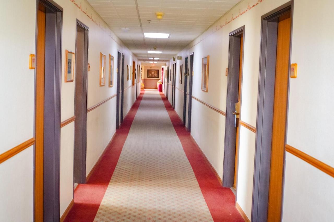Cozy House Inn & Suites By Marifah Williamsburg エクステリア 写真
