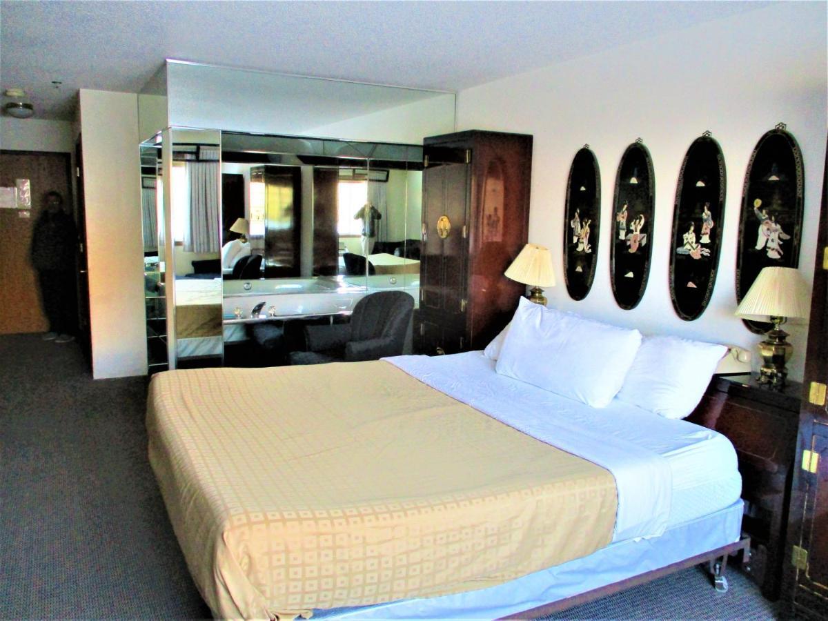 Cozy House Inn & Suites By Marifah Williamsburg エクステリア 写真